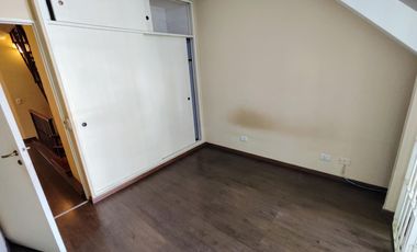 Duplex tipo casa con cochera