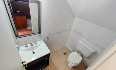 Duplex tipo casa con cochera