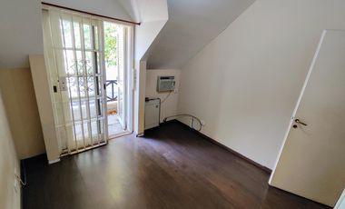 Duplex tipo casa con cochera