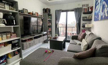 Departamento en  venta de 3 ambientes con terraza privada con parrilla - Wilde