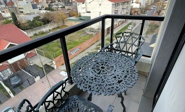 Departamento en  venta de 3 ambientes con terraza privada con parrilla - Wilde