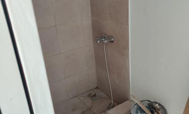 VENTA LOCAL COMERCIAL CON GALPON SOBRE RUTA 8 CENTRO DE PILAR.