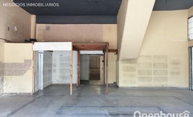 VENTA LOCAL COMERCIAL CON GALPON SOBRE RUTA 8 CENTRO DE PILAR.