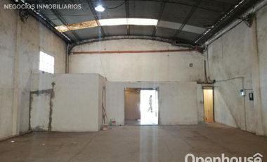 VENTA LOCAL COMERCIAL CON GALPON SOBRE RUTA 8 CENTRO DE PILAR.