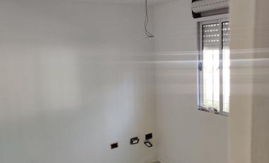 VENTA LOCAL COMERCIAL CON GALPON SOBRE RUTA 8 CENTRO DE PILAR.