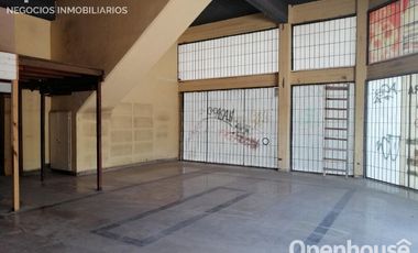 VENTA LOCAL COMERCIAL CON GALPON SOBRE RUTA 8 CENTRO DE PILAR.