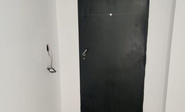 VENTA LOCAL COMERCIAL CON GALPON SOBRE RUTA 8 CENTRO DE PILAR.