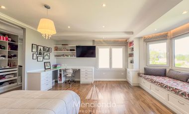 Casa 5 amb con piscina y cochera triple en Barrio Privado Tierras del Mar