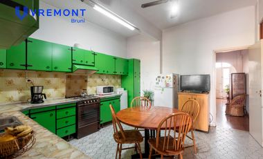 Venta Casa 4 Ambientes. Lote Propio. Morón, Buenos Aires