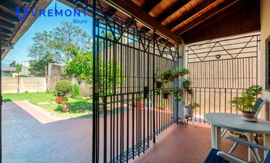Venta Casa 4 Ambientes. Lote Propio. Morón, Buenos Aires