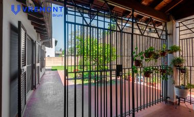 Venta Casa 4 Ambientes. Lote Propio. Morón, Buenos Aires