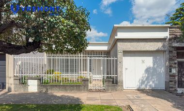 Venta Casa 4 Ambientes. Lote Propio. Morón, Buenos Aires