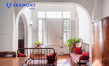 Venta Casa 4 Ambientes. Lote Propio. Morón, Buenos Aires
