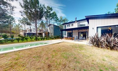 Casa en Venta - Barrio Marítimo IV Lote 36 de Costa Esmeralda - Cercania a la playa