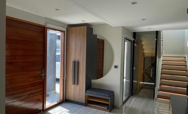 Casa en venta - 4 Dormitorios 4 Baños - 900Mts2 - Terralagos, Canning