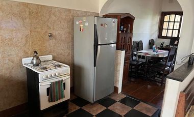 Casa en venta de una planta en Florida, próxima a Panamericana, con jardín