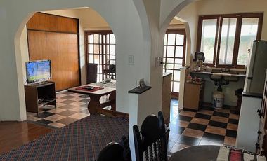 Casa en venta de una planta en Florida, próxima a Panamericana, con jardín