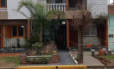 Un vistoso y confortable TRIPLEX en Mar de Ajo,Permuta por casa!!