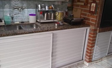 Un vistoso y confortable TRIPLEX en Mar de Ajo,Permuta por casa!!