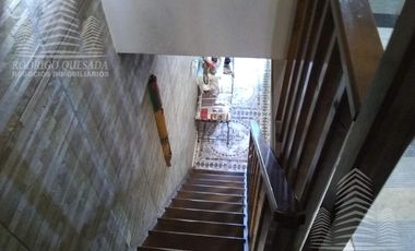 Un vistoso y confortable TRIPLEX en Mar de Ajo,Permuta por casa!!