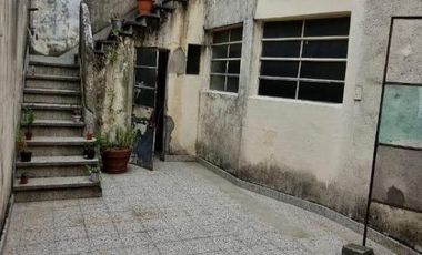 PH en venta - 3 Dormitorios 1 Baño - 170mts2 - Villa Pueyrredón