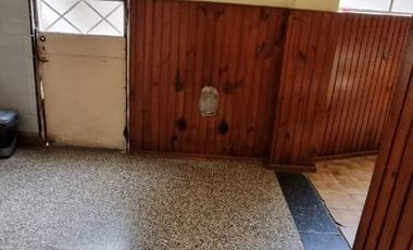 PH en venta - 3 Dormitorios 1 Baño - 170mts2 - Villa Pueyrredón