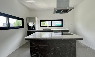 CASA, VENTA, SAN SEBASTIAN, AREA 1, LOTE AL 100, 4 AMBIENTES