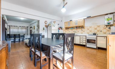 VENTA/ PERMUTA - Casa - Galpón - Bella Vista, Rosario