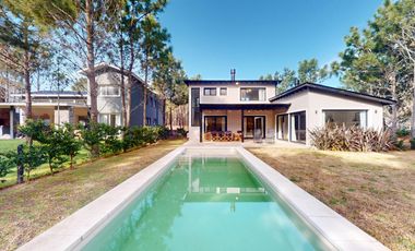 Casa en Alquiler - Barrio Marítimo IV Lote 36 de Costa Esmeralda - cercanía al Parador Amarras