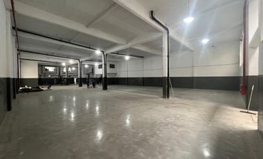 Galpón 3500 m2 REFACCIONADO - Pompeya