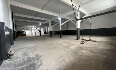Galpón 3500 m2 REFACCIONADO - Pompeya
