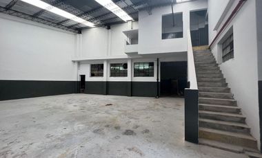 Galpón 3500 m2 REFACCIONADO - Pompeya