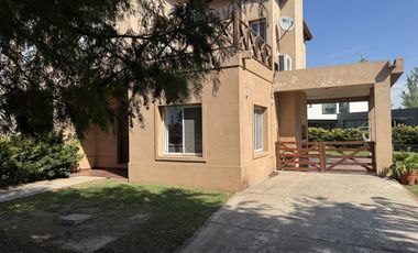 Casa en  La Carolina Golf & Country