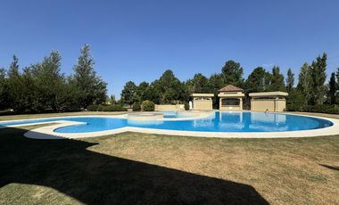 Casa en  La Carolina Golf & Country