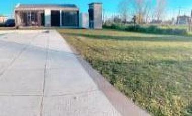 Casa en venta - 2 Dormitorios 2 Baños - 750Mts2 - Etcheverry, La Plata