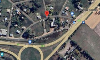 Casa en venta - 2 Dormitorios 2 Baños - 750Mts2 - Etcheverry, La Plata