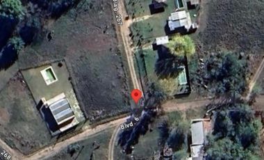 Casa en venta - 2 Dormitorios 2 Baños - 750Mts2 - Etcheverry, La Plata