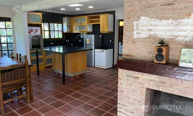 CASA EN VENTA Y  ALQUILER EN C.C. LOS HORNEROS - MAROTO PROPIEDADES