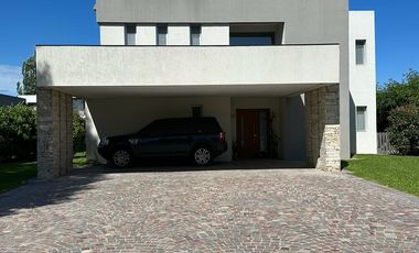 Casa en Los Naranjos