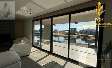 Casa Laguna en venta 6 amb con pileta en Naudir Escobar