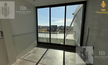 Casa Laguna en venta 6 amb con pileta en Naudir Escobar