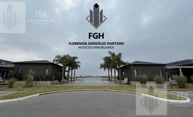 Casa Laguna en venta 6 amb con pileta en Naudir Escobar
