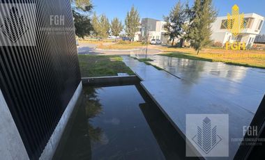Casa Laguna en venta 6 amb con pileta en Naudir Escobar