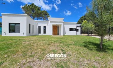 Casa en Venta - Pinamar - Costa Argentina