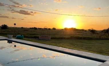Casa en venta - 2 Dormitorios 2 Baños - 2.100Mts2 - Berisso