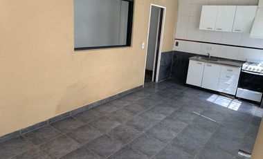 Casa en Venta -   2 locales  - Venta en Blok -  Ramos Mejia Sur