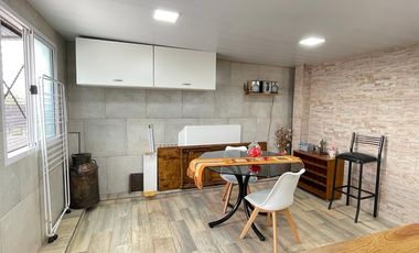 Tres ambientes    Depto dos ambientes  - Cochera cubierta - Venta, Morón Sur