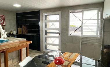 Tres ambientes    Depto dos ambientes  - Cochera cubierta - Venta, Morón Sur