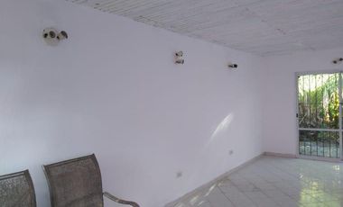 Casa en venta - 2 Dormitorios 1 Baño - 500Mts2 - Ituzaingó