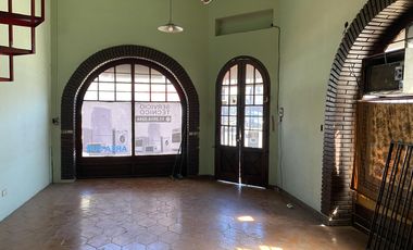 SANTILLI - HIPOLITO YRIGOYEN 6900 - LOCAL